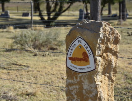 santa fe trail marker along fence DSC_1613